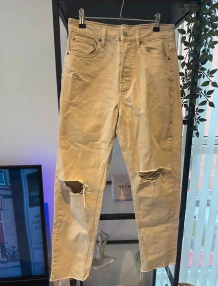 Photo of free Women’s Stradivarius mom jeans (Harrow Wealdstone HA1) #1