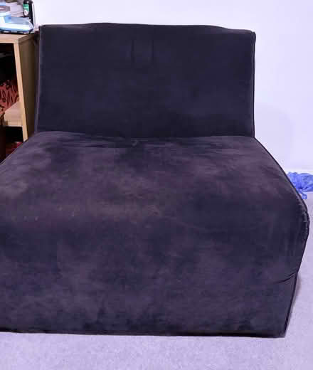 Photo of free Single seat sofa (SE4) #1