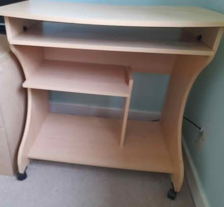 Photo of free Desk (New Milton BH25) #1