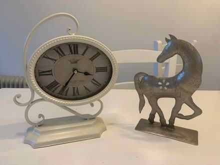 Photo of free Working battery powered clock and ornament (Alcester Lanes End B14) #1