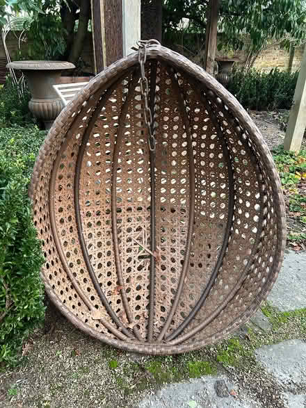 Photo of free Egg garden chair (Tooting Bec/Balham SW17) #1