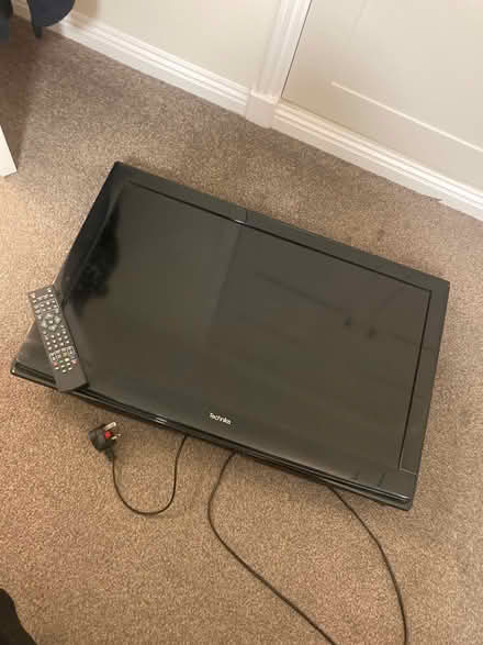 Photo of free 32” flat screen technika tv (TN35 Ore) #1