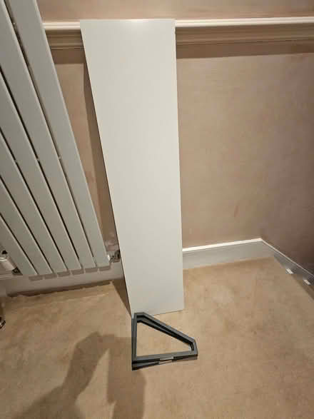 Photo of free White shelf with brackets (Wandsworth Common SW11) #4