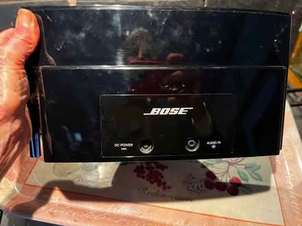 Photo of free Bose Soundock Series III but no cable (Hyde Heath HP6) #3