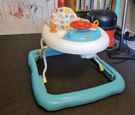 Photo of free Baby walker & baby seat (CR0) #2