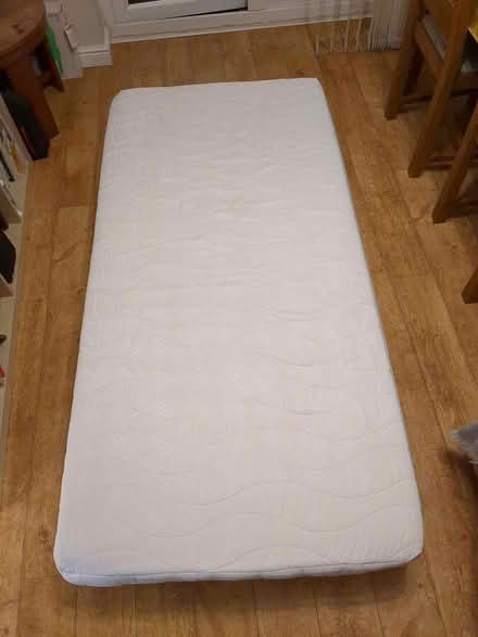 Photo of free Single mattress (Marlow, SL7) #1