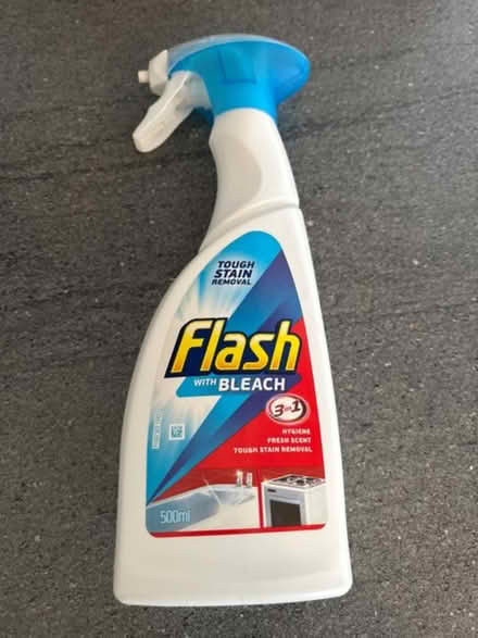 Photo of free Flash spray with bleach (Leighton Buzzard LU7) #1