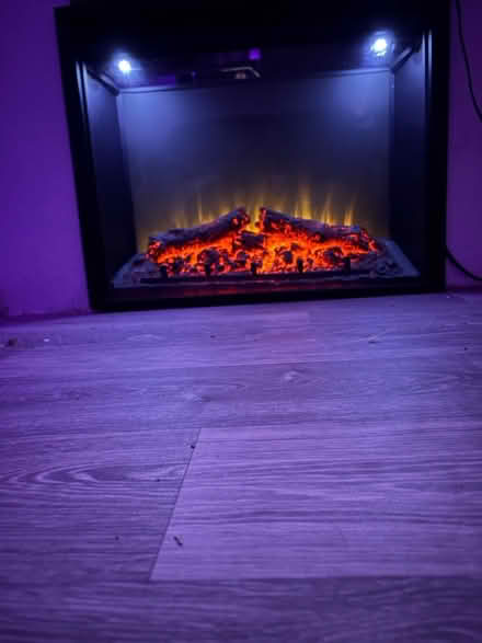 Photo of free Electric fire (SW17 9AE Tooting) #2