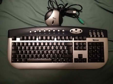 Photo of free Tevion MD42488 wireless keyboard and mouse combo (Bath) #1
