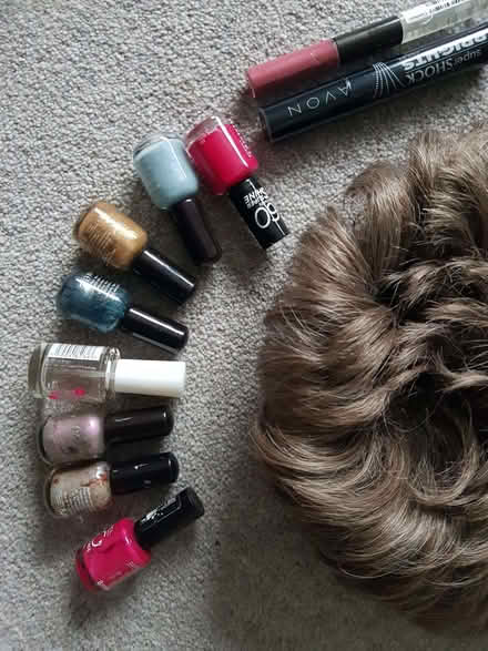 Photo of free Wig & nail varnish & cosmetics (Kendal LA9) #2