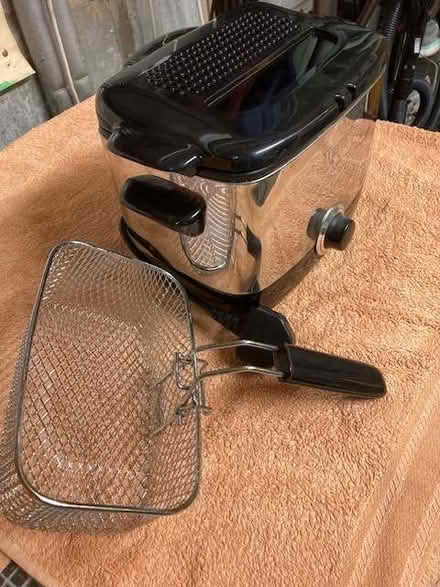 Photo of free Deep Fat Fryer (Holmes Chapel CW4) #1