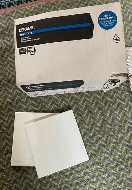 Photo of free 25 ceramic wall tiles (Queens Park CH3) #1