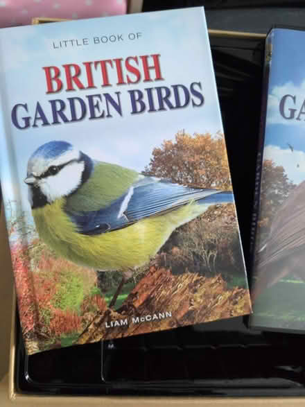 Photo of free Set of book+dvd British birds (Addlestone) #1