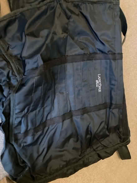 Photo of free Lancôme suit bags (Oxford OX3) #1