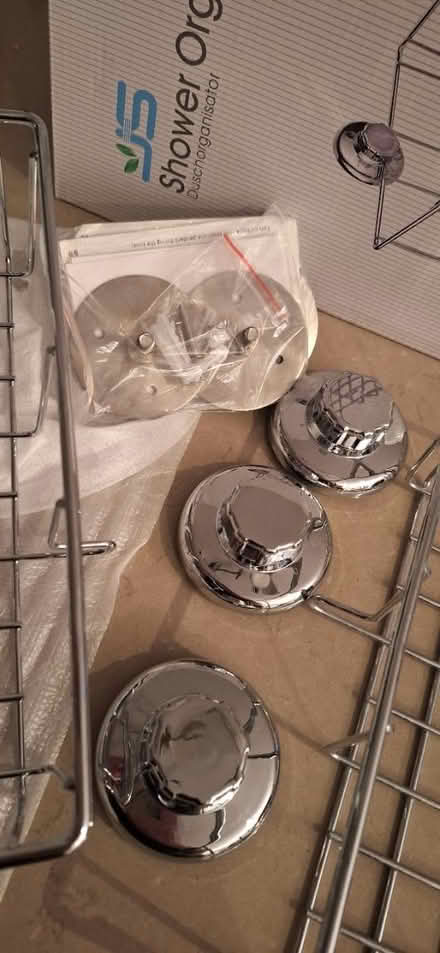 Photo of free 2 shower organiser (TW8) #3