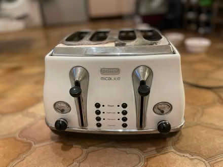 Photo of free 4 slot Delonghi Toaster (Marston OX3) #1