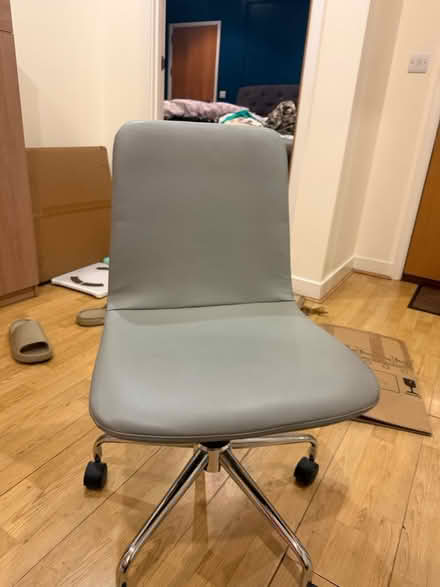 Photo of free Grey officer chair with wheels (W37Bn) #1