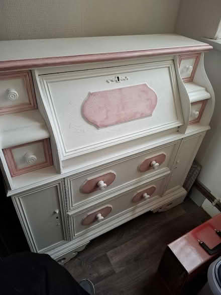 Photo of free Computer desk/bureau (Kilburn DE56) #1