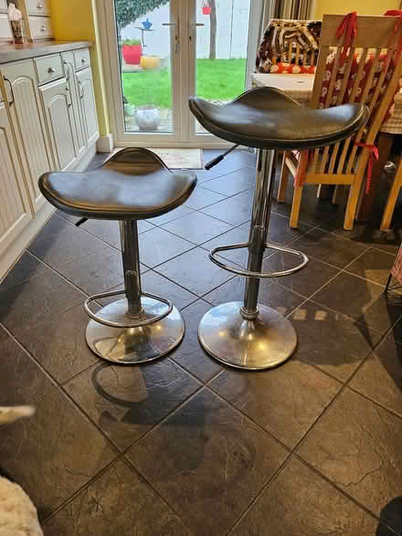 Photo of free Two stools (Swords) #4