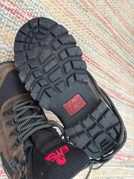 Photo of free EMS women’s hiking boots, 6.5 (Ossining) #4