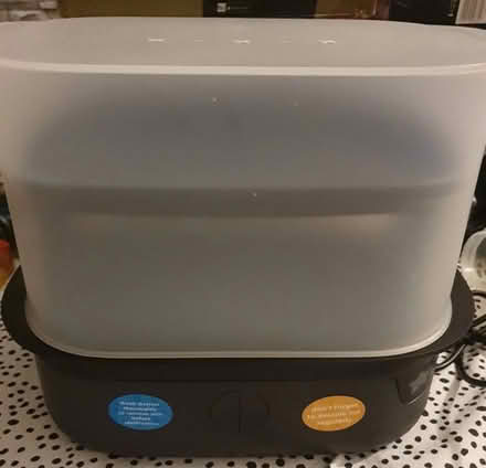 Photo of free Tommee Tippee Bottle Steriliser set (Hemel Hempstead HP2) #2