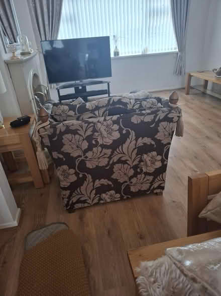 Photo of free Large armchair (CH49) #3