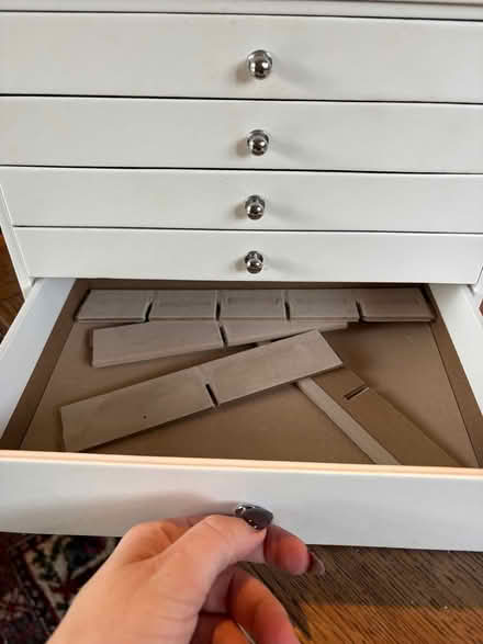 Photo of free Jewellery/makeup organiser (West Moors BH22) #2