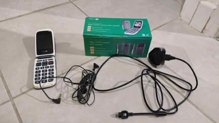 Photo of free Simple mobile phone (Wilstead MK45) #1