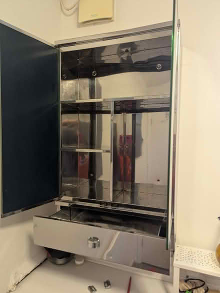 Photo of free Steel mirror bathroom cabinets x2 (East Dulwich SE22) #4