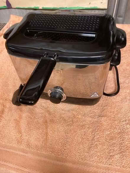 Photo of free Deep Fat Fryer (Holmes Chapel CW4) #2
