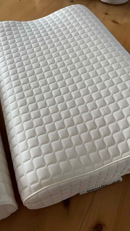 Photo of free Bedding, blankets, cushion covers (Walthamstow / Higham Hill E17) #3