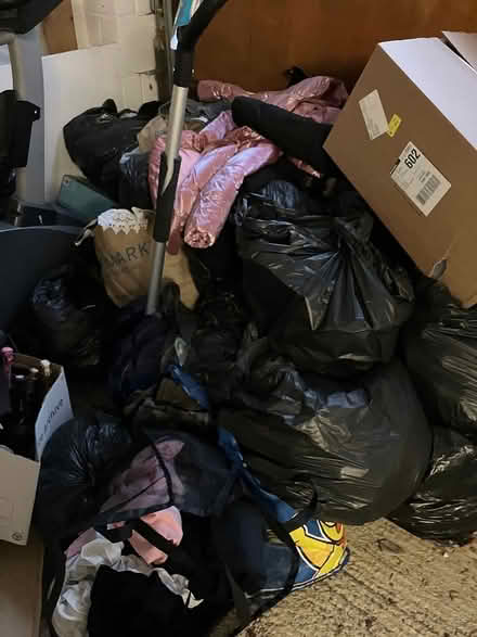 Photo of free Various clothes and bric-a-brac (Borehamwood) #1