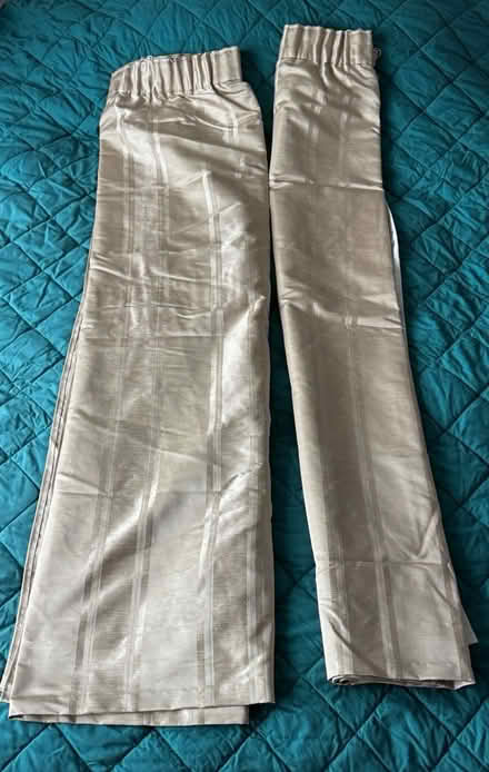 Photo of free Curtains #3 (Toton NG9) #1