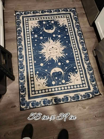 Photo of free Moon rug (76102) #1
