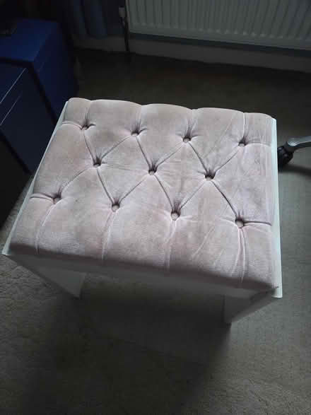 Photo of free Stool, padded (GL10) #2