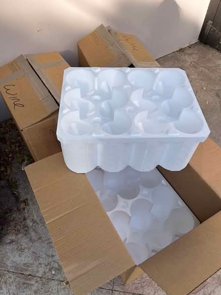 Photo of free 12 pack wine shipper boxes (Manhattan Beach, tree section) #1