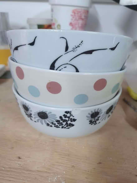 Photo of free 3 cereal bows to give away (Raynes Park SW20) #1