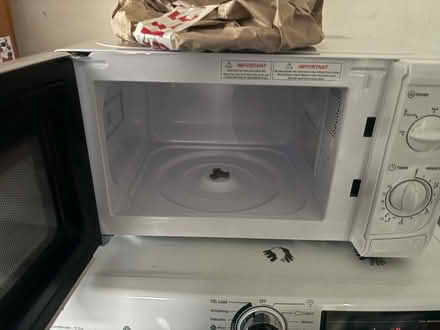 Photo of free Microwave (Leeds LS8) #3