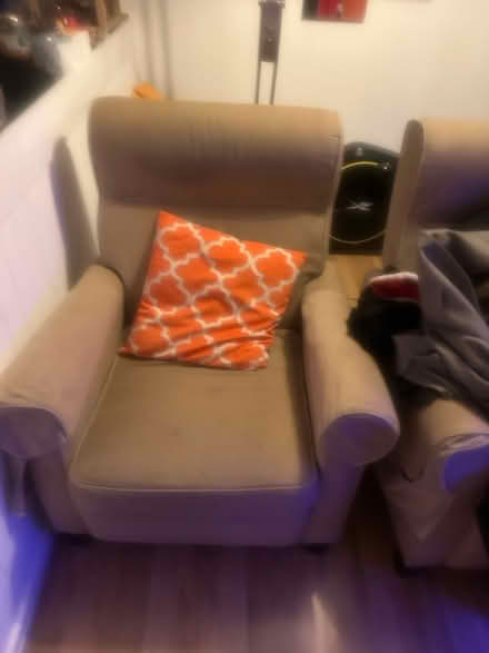 Photo of free Recliners (Roundhay Ls81sh) #2