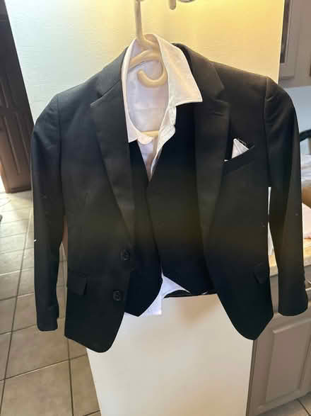 Photo of free Boys suit (Palos area) #1