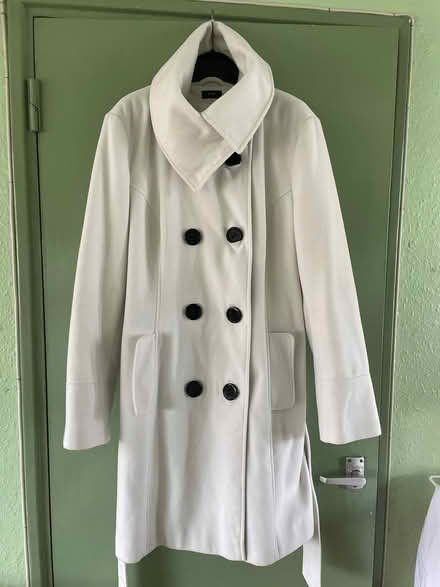 Photo of free White coat (Latchmere SW11) #2