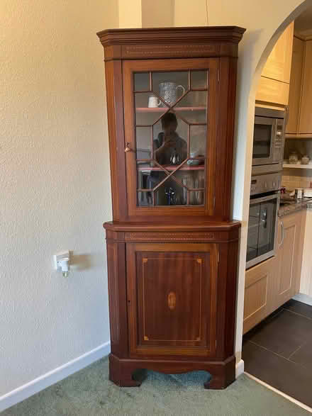 Photo of free Victorian/Edwardian Corner Display Cabinet (Saint Davids Ward EX4) #3