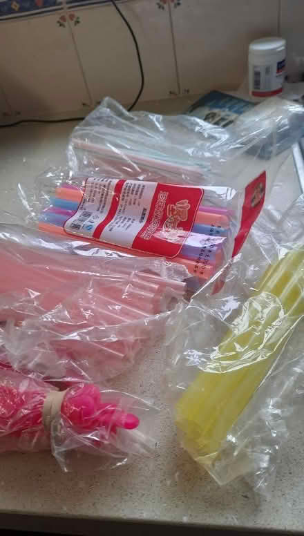 Photo of free Large plastic straws & plastic cutlery (Maybury Hill GU22) #1