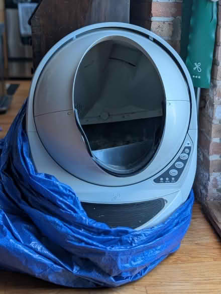 Photo of free LitterRobot for cats (needs repair) (Wicker Park) #1