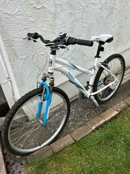 Photo of free Beic/ Reebok women’s bike (Tregarth LL57) #1