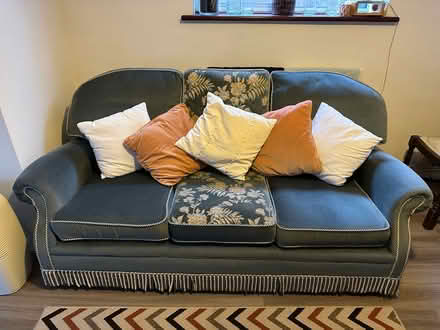 Photo of free 3 piece sofa suite (Rochester ME1) #1