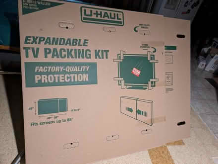 Photo of free TV Moving Box (W. Hiawatha Trail, Mt Prospect) #1