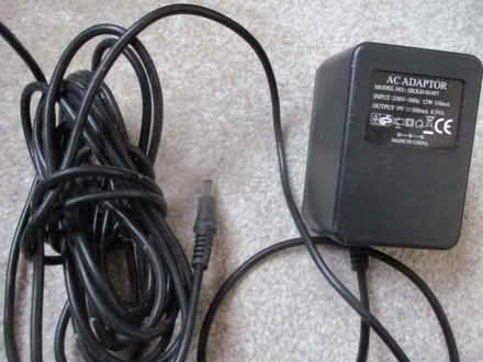 Photo of free 9v power adapter (Innsworth GL3) #1