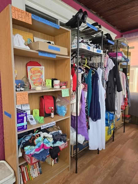 Photo of Paper Bags (w/ handles) (West 7th) #3