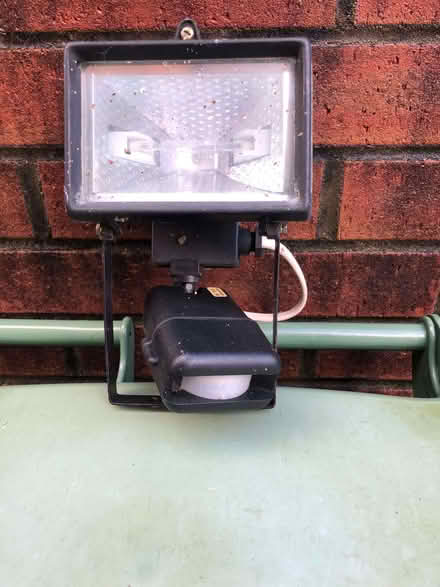 Photo of free 150W Halogen mini flood with PIR (Wood Farm OX3) #1